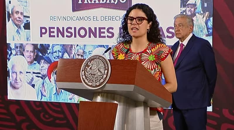 López Obrador firma un decreto trascendental para asegurar pensiones dignas; avances en seguridad social y desafíos contra la desinformación.