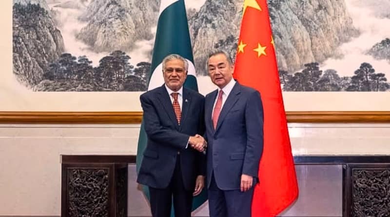 Beijing respalda esfuerzos entre India y Pakistán para resolver sus diferencias mediante el diálogo y alcanzar una tregua duradera, afirma Wang Yi.