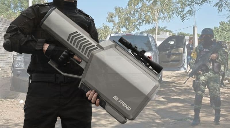 La facción La Mayiza del Cártel de Sinaloa obtiene equipos Skyfend, usados en guerra electrónica, ante el vacío legal que permite su compra en México.