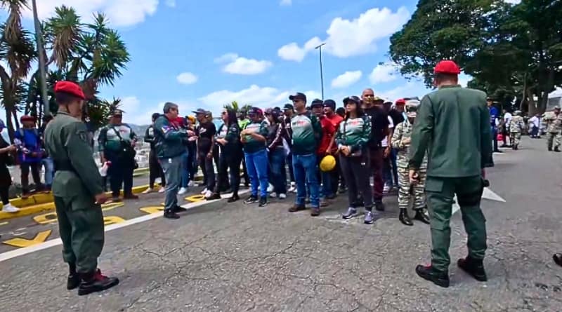 El ministro Padrino López y la Asamblea Nacional alertan sobre acciones hegemónicas y despliegue militar estadounidense en el Caribe.