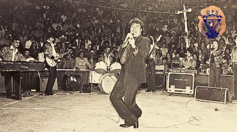 A nueve años de su partida, salen a la luz los archivos secretos que revelan cómo el Gobierno mexicano espió al ‘Divo de Juárez’ durante décadas.